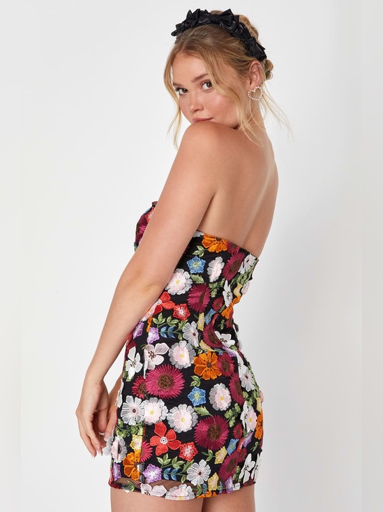 Lulus Dresses & Skirts - Lulus Thriving Beauty Black 3D Floral Embroidered Strapless Mini Dress Small